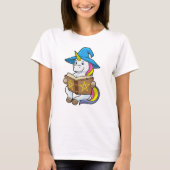 Unicorn as Wizard with Book & Hat Tシャツ (正面)