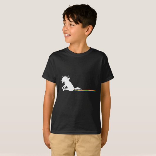 Unicorn Dragging Rainbows Funny Adult S  Tシャツ (正面フル)