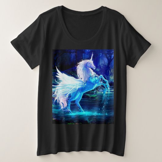 Unicorn in Moonlight Pegasus Women's プラスサイズTシャツ (デザイン正面)