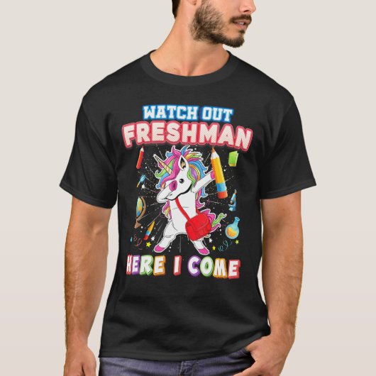 Unicorn Looをダビング来する1年生 Tシャツ (正面)