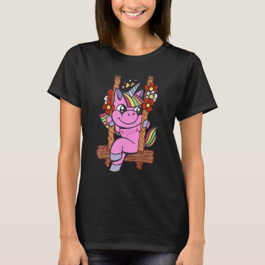 unicorn lover cute swinging tシャツ (正面)