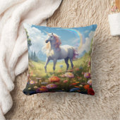Unicorn on Meadow クッション (ブランケット)