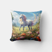 Unicorn on Meadow クッション (正面)