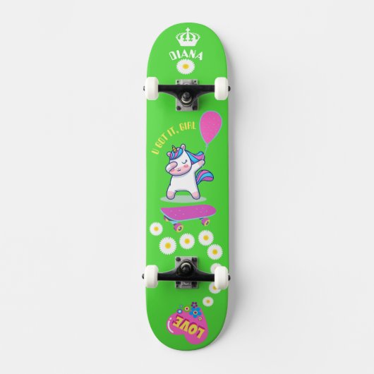 Unicorn on skateboard with personalised captions  スケートボード (正面)
