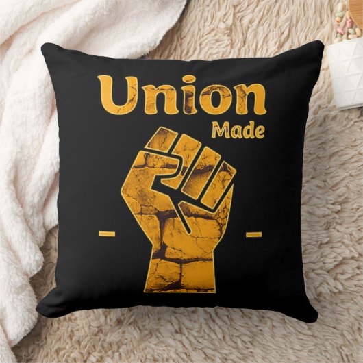 Union Made Worker Fist Labor Day Design クッション (ブランケット)