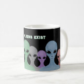 Unique Hand Drawn Multi Coloured Aliens  コーヒーマグカップ (正面右)