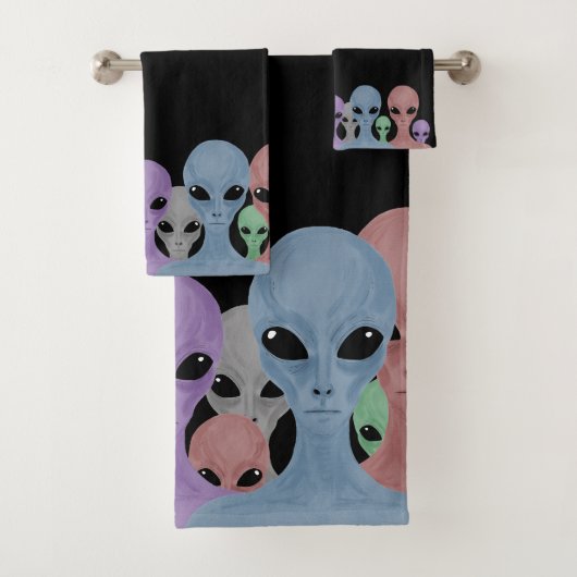 Unique Hand Drawn Multi Coloured Aliens バスタオルセット (インサイチュ)