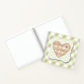 Unique heart shap with shadow effect Green pattern ノートブック (内部)