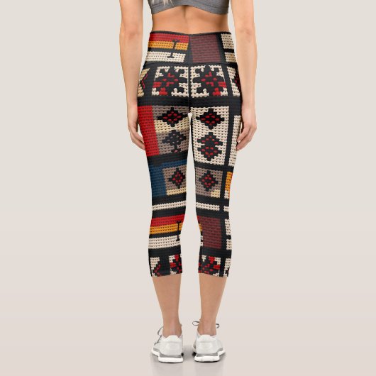 Unique pattern and design カプリレギンス (裏面)