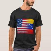 United in Freedom: A Fusion of the Flags Tシャツ (正面)