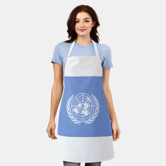 UNITED NATIONS エプロン (着用した状態)