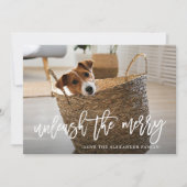 Unleash the Merry Script Cute Dog Photo シーズンカード (正面)