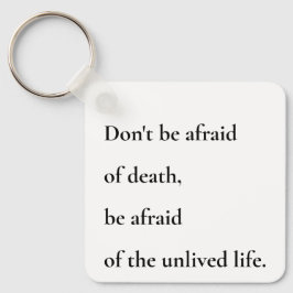 Unlived Life – ミニマルタイポグラフィデザイン キーホルダー