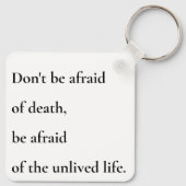 Unlived Life – ミニマルタイポグラフィデザイン キーホルダー (裏面)