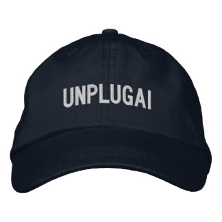 UNPLUGAI 刺繍入りキャップ