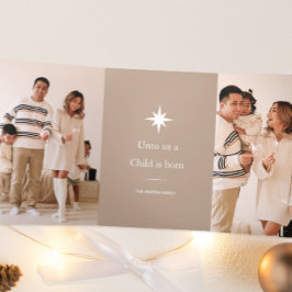 Unto Us a Child is 生まれ Photo Collage Christmas 三つ折りクリスマスカード