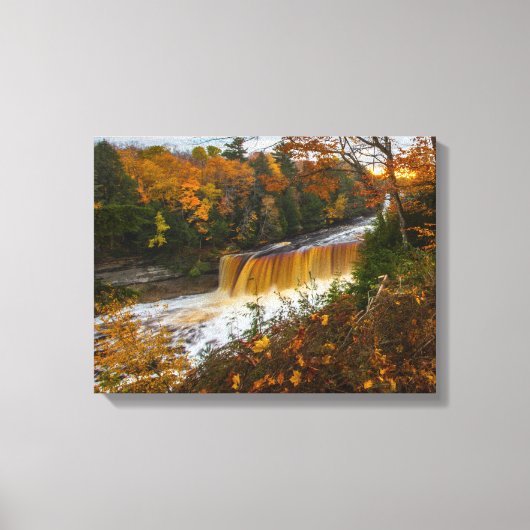 Upper Tahquamenon滝，秋，ミシガン キャンバスプリント (正面)