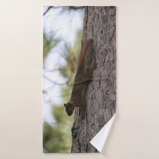 Upside Down Squirrel Bath Towel バスタオル (バスタオル)