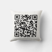 URLを入力して即座に作成されたQRコード クッション (裏面)