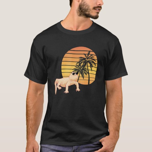 Uromastyx Summer Sunset Uromastyx  Desert Agame Pe Tシャツ (正面)