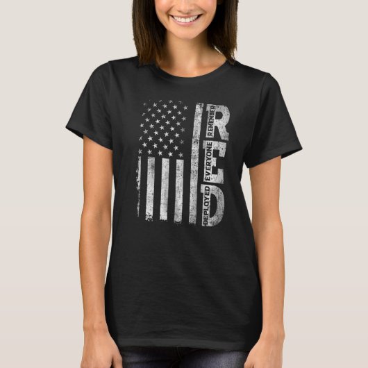 USフラグ動揺してすべての導入済みR Eを記憶 Tシャツ (正面)
