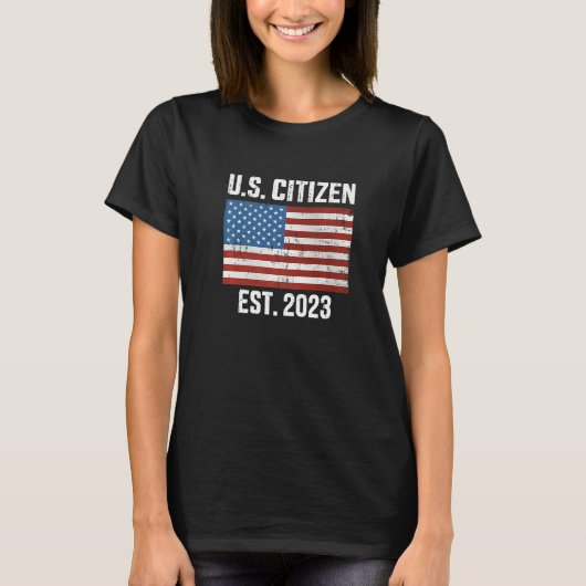 US American citizen 2023 with flag for new citizen Tシャツ (正面)
