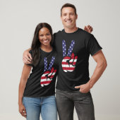 US American Flag and Patriotic Peace Sign of Hand Tシャツ (ユニセックス)