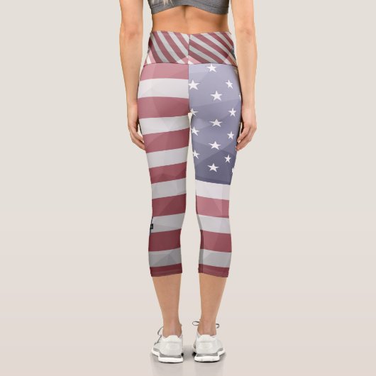 USAフラグ赤白青ジオメトリメッシュモノグラム カプリレギンス (裏面)