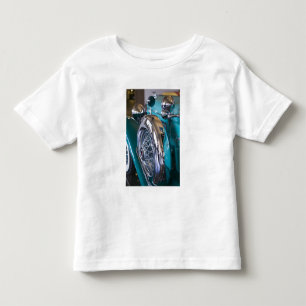 USA, インディアナ州, オーバーン: オーバーン, コード, デューセンバーグ 11 トドラーTシャツ
