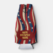 USA 250 Years Patriotic Red White Blue with Gold ボトルクーラー (裏面)