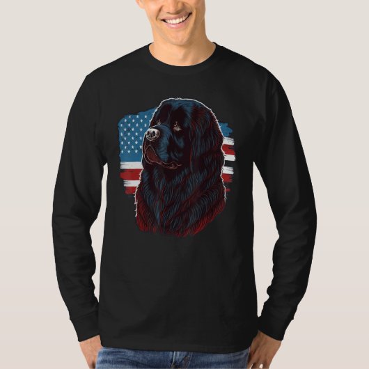 USA 4th Of July Newfie Dog on American Newfoundlan Tシャツ (正面)