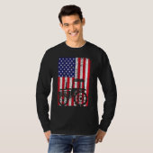USA American Flag Patriotic Farm Tractors Farming Tシャツ (正面フル)
