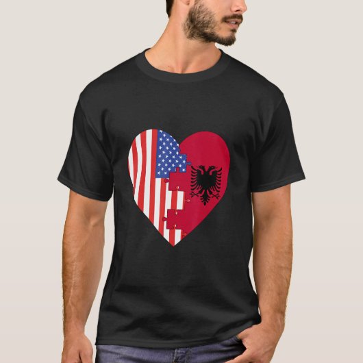 USA and Albania Flags Heart Tシャツ (正面)