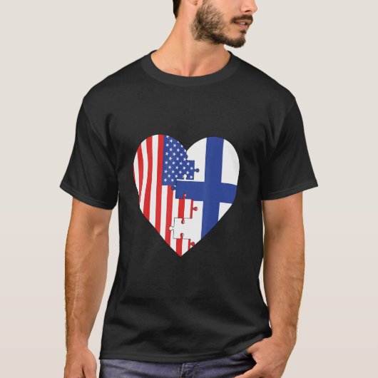 USA and Finland Flags Heart Tシャツ (正面)