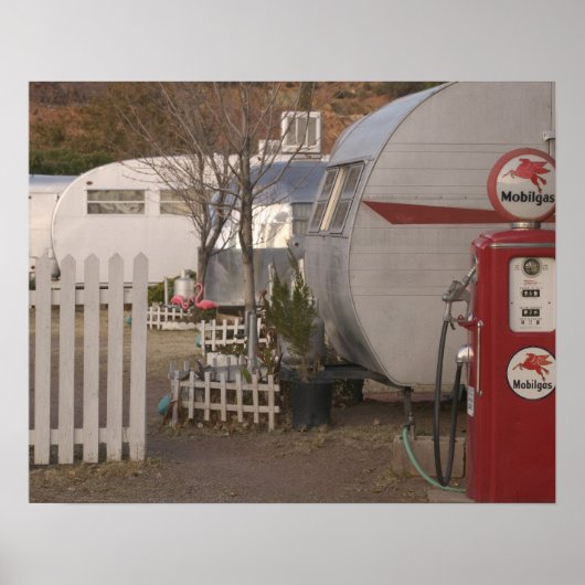 USA, Arizona, Bisbee: Shady Dell Motel, All ポスター (正面)