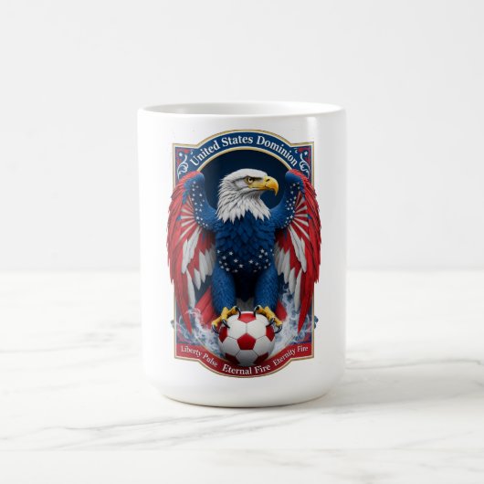 USA Bald Eagle Emblem American Flag Soccer Gift コーヒーマグカップ (中央)