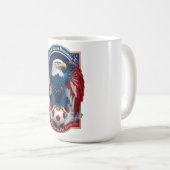 USA Bald Eagle Emblem American Flag Soccer Gift コーヒーマグカップ (正面右)