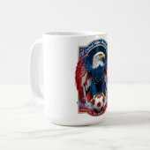 USA Bald Eagle Emblem American Flag Soccer Gift コーヒーマグカップ (正面左)