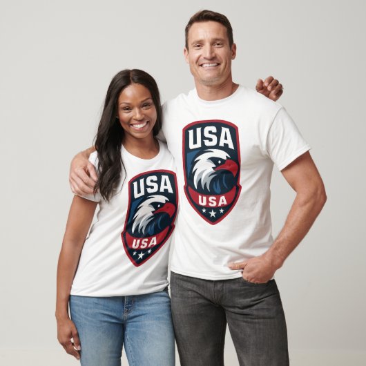 USA Eagle Sports Crest Tシャツ (ユニセックス)