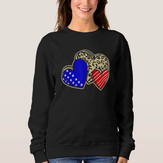 USA Flag Heart 4th Of July Leopard Patriotic Red W スウェットシャツ (正面)