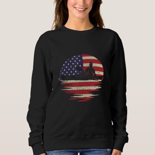 USA Flag Patriotic American Kayaking Kayaker Canoe スウェットシャツ (正面)