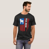 USA flag Patriotic Pug Mom Tシャツ (正面フル)