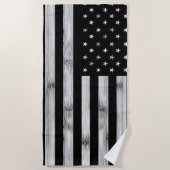 USA flag Rustic Wood Black White Patriotic America ビーチタオル (正面)