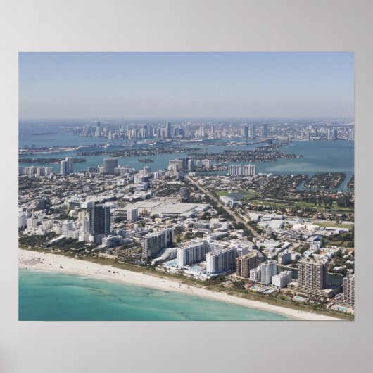 USA, Florida, Miami, Cityscape with beach 3 ポスター (正面)
