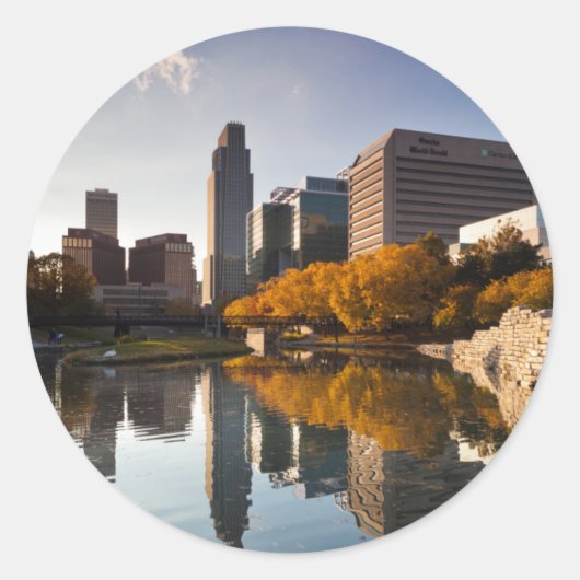 USA, Nebraska, Omaha, Gene Leahy Mall, Skyline ラウンドシール (正面)