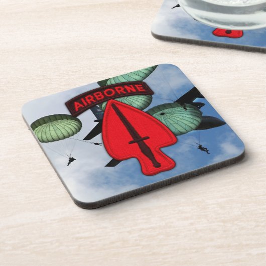 USASOC SOC特殊Opsフォートブラッグ退役軍人ベット コースター (左側)