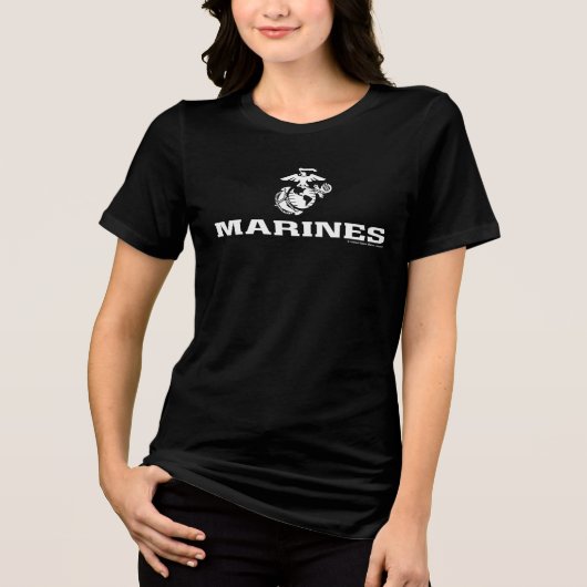 USMCロゴ積み上げ – 白 トライブレンドTシャツ (正面)