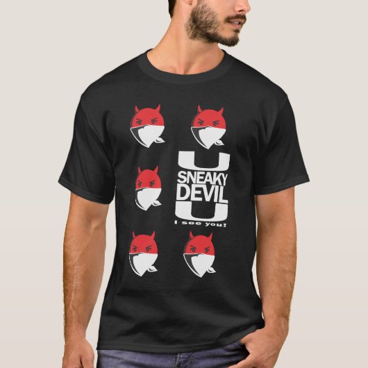 UsneakydevilUの黒いTシャツ Tシャツ (正面)