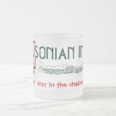 Usonianのインのロゴ-マグ フロストグラスマグカップ (中央)