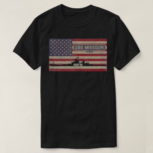 USSミズーリBB63第2次世界大戦戦艦アメリカ国旗 Tシャツ (デザイン正面)